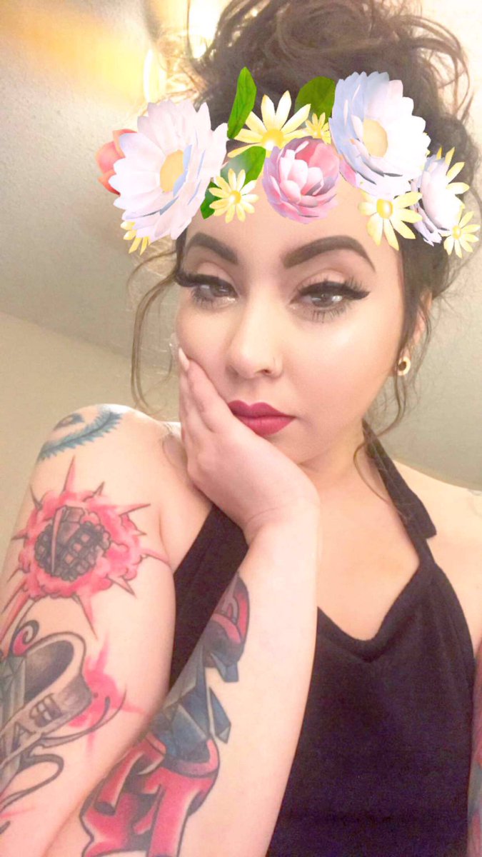 themandilene's tweet photo. #flowerfilter appreciation post #snapchatfilter @Snapchat https://t.co/qCFbCosR8T