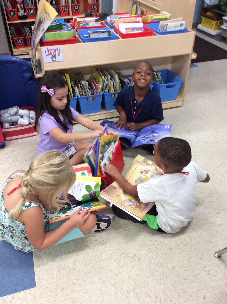VickiSparkman's tweet photo. We are ready to learn! We are working on our reading workshop! Our teacher said we did a great job! https://t.co/hzNL6cXM9M