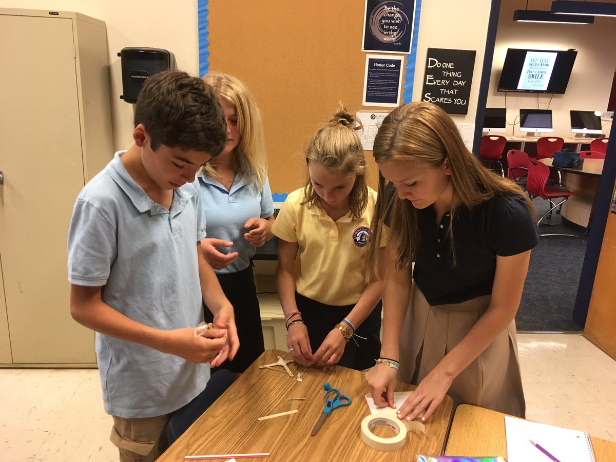KWeidner1's tweet photo. The great pom pom launcher design challenge to start 8th grade science #cdslearns #scienceisawesome https://t.co/Md2QWIe3b6