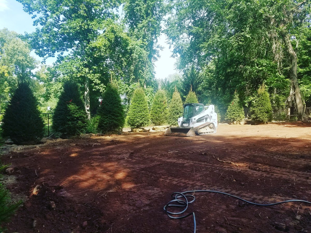 woodsidepools's tweet photo. We had a great #Monday how about you? #WoodsidePoolDesign #SummerProject #NJLandscape #OutdoorLiving #planting https://t.co/p6S6S6p2xt