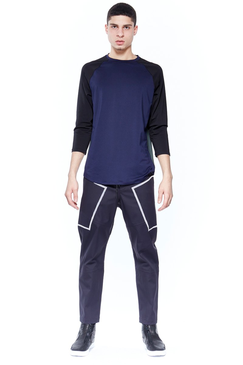 dyne_life's tweet photo. DYNE F/W - 17 Maxwell 3/4 sleeve features a stretch fabrication with moisture wicking and laser cut eyelets at center back #UNITOFFORCE https://t.co/OEkbfueW2O