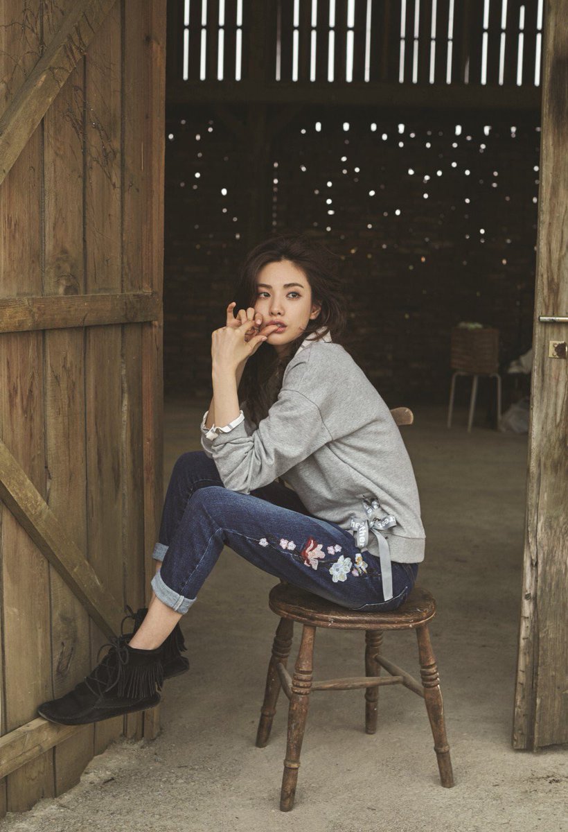nanahpics's tweet photo. SI 2017 Fall Collection https://t.co/6vk6IqZmZJ