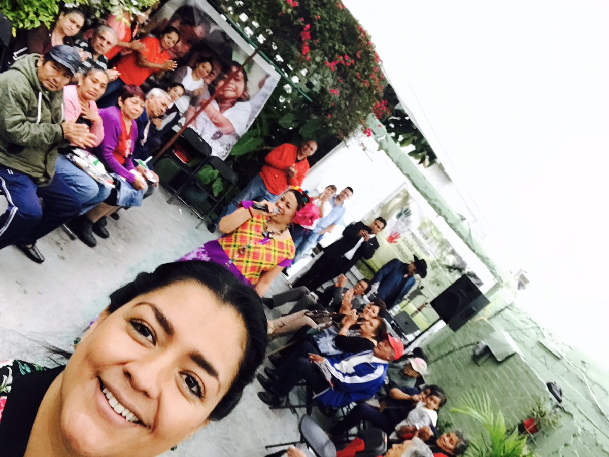 alma_quiles's tweet photo. Convivió Día Del Adulto Mayor, Día de nuestros Abuelitos en Calle 31 Col. Estado Nezahualcóyotl ... https://t.co/pI93A2m3mt