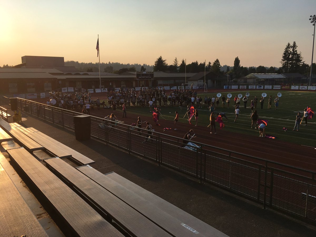 SumnerBand's tweet photo. Combined rehearsal with @BLHS_band in prep for tomorrow's District Convocation. #DistrictUnity https://t.co/q4iNfqT8pZ