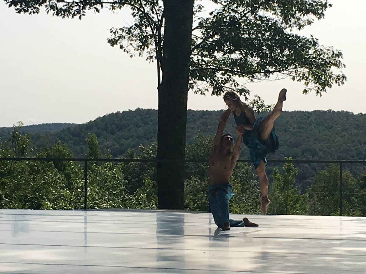redskyperform's tweet photo. Standing ovation for Red Sky Performance's Miigis at @JacobsPillow ! https://t.co/5B0Qmgqu0U