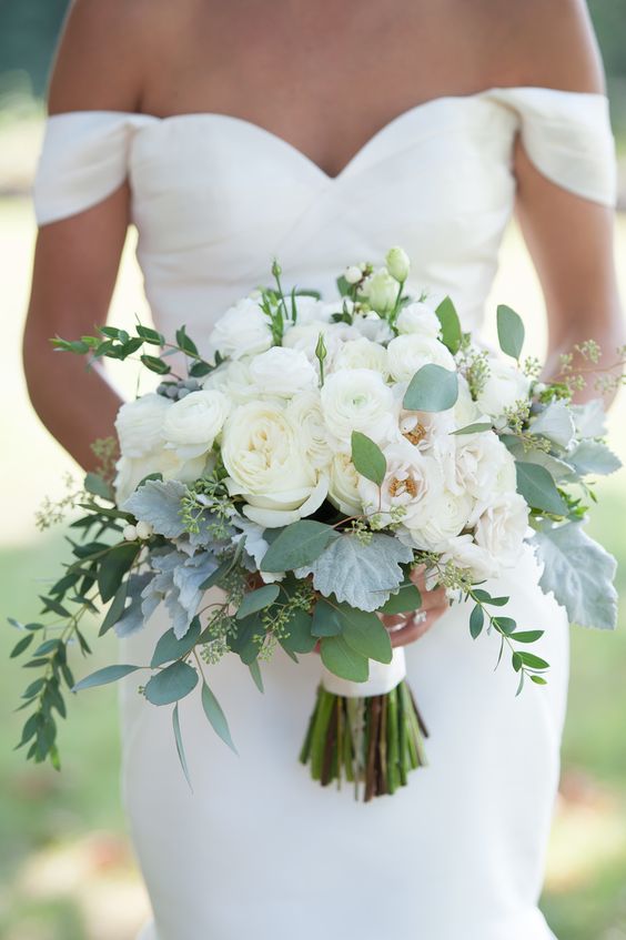 HuntPhelan's tweet photo. We love when a florist uses eucalyptus! https://t.co/sa92hxjIY2 #weddingflowers #bestdayever #huntphelan https://t.co/H02QlghKzj