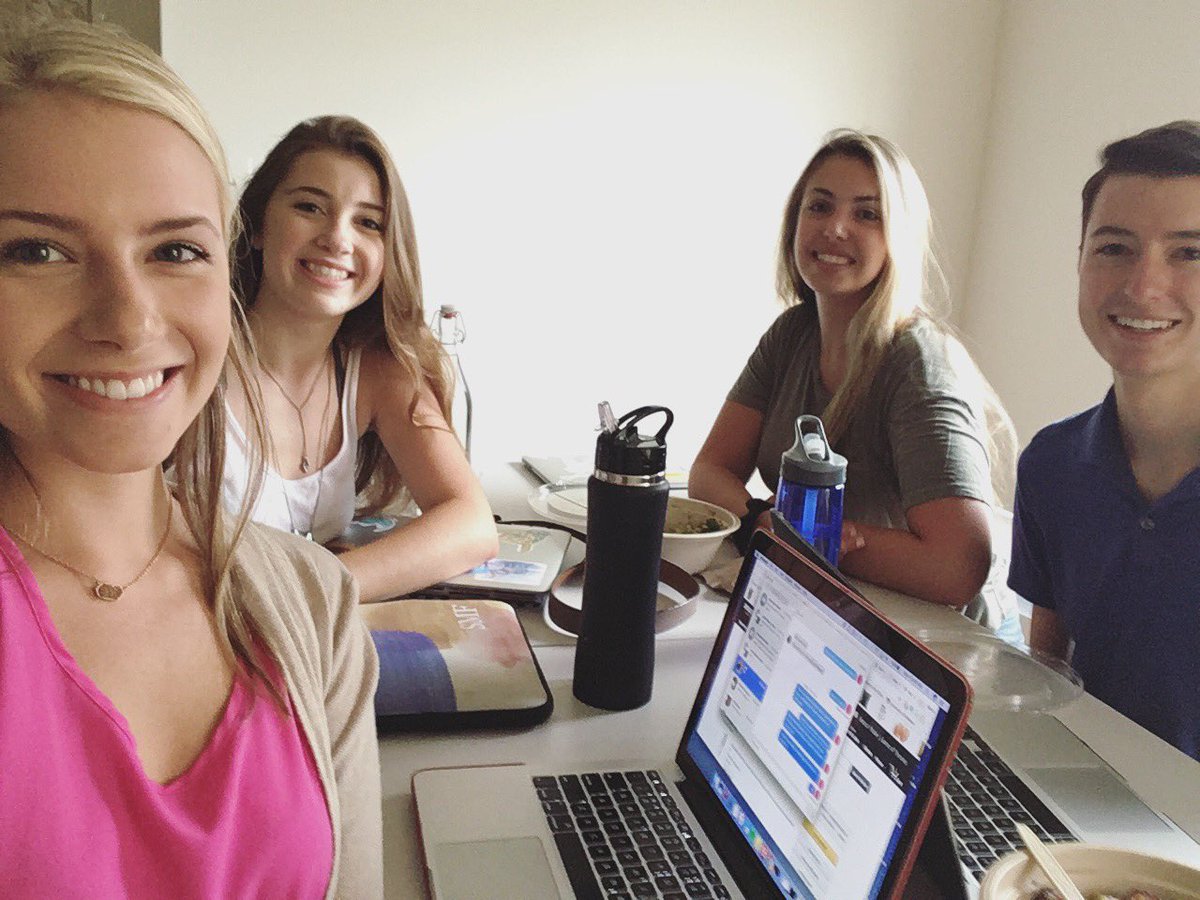 First e-board meeting of the 2017-2018 season. Good luck to all of our fellow blue hens with the first day of classes tomorrow!