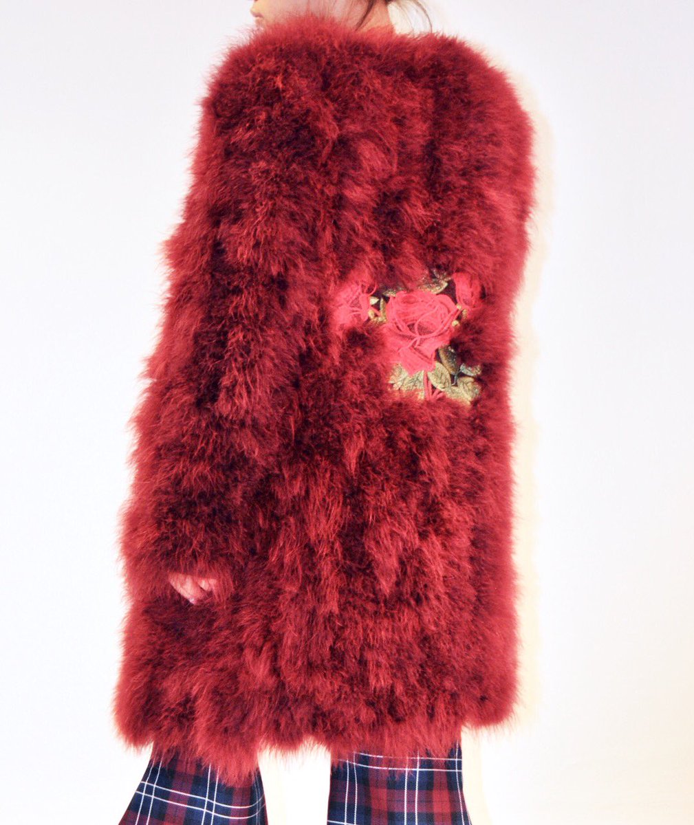 lacedsilk's tweet photo. Embroidery. Fluffy feathers. KNOX might be the answer to all your outings this fall season. #FW17 #canadianmade https://t.co/nGGBr2wwSB