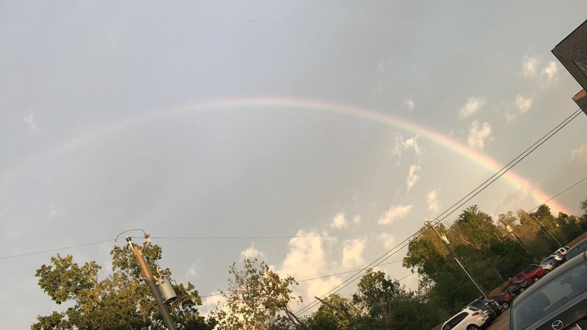 shes_different4's tweet photo. Keep your faith. Soon, the light of your life will peep through. Trust in the lord and all his breath taking miracles. πβ€οΈππΌ #hopeforharvey https://t.co/VOU0CANFIT