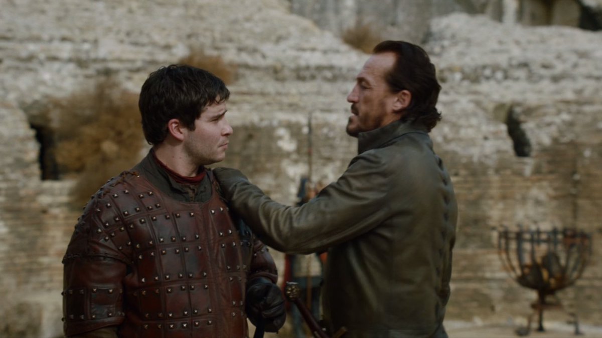 Jerome Flynn (Bronn) and Lena Headey (Cersei) dated &amp; it ended on such bad terms that their contracts state they cant share a scene together