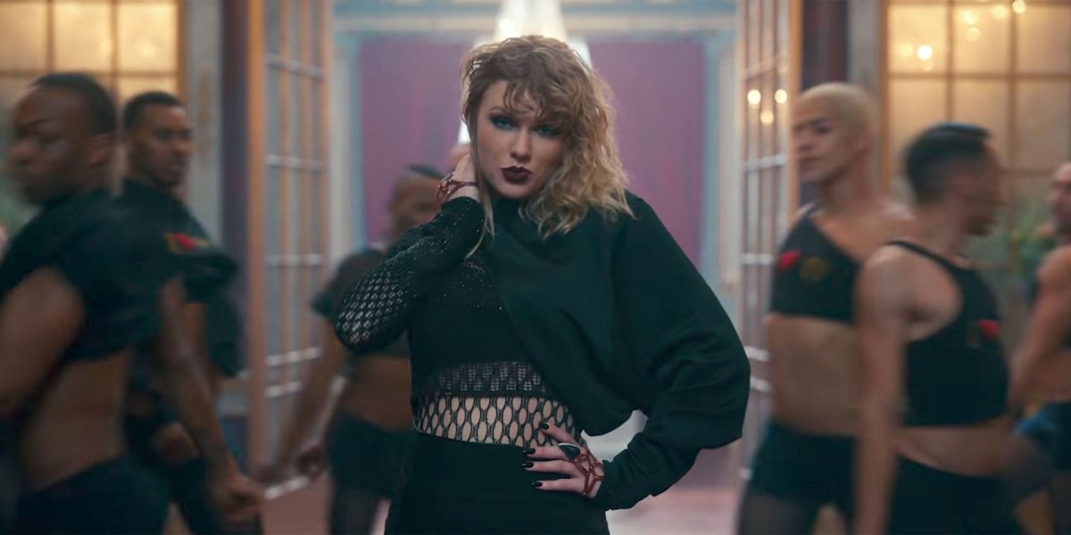Cosmopolitan's tweet photo. Tom Hiddleston Gets a Moment in Taylor Swift's New Music Video https://t.co/78lcyLN8gU https://t.co/MUYZ8ilQHt