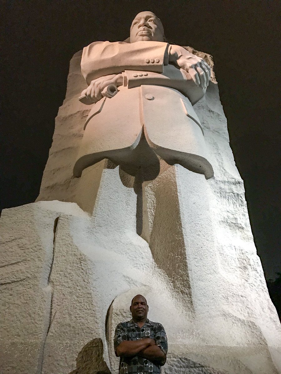 TimRaines30's tweet photo. Paying respects on 54th Anniversary of "I Have a Dream" speech in Washington, DC https://t.co/nKwZVL7Wci