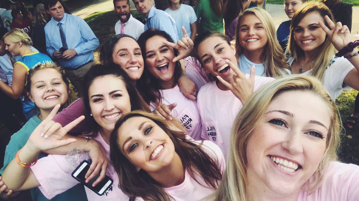 thelifeofrach_'s tweet photo. my fave people #rushchop https://t.co/Sy37LpvbqC