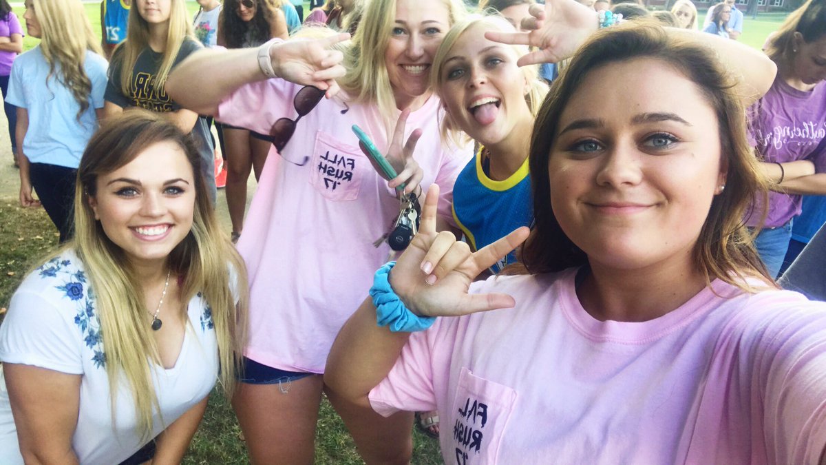 thelifeofrach_'s tweet photo. my fave people #rushchop https://t.co/Sy37LpvbqC