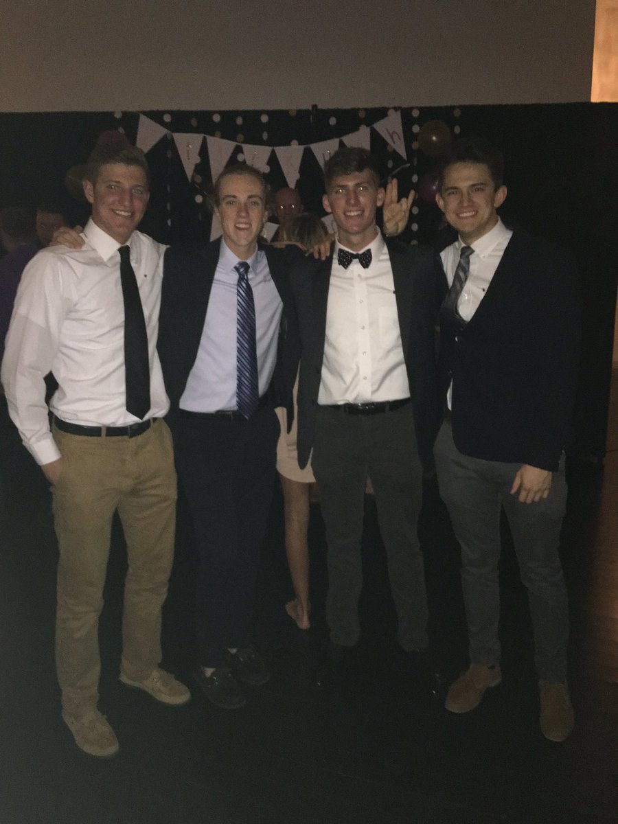 kjfitz40's tweet photo. Happy birthday to my boy Sammy, keep it real bro 😤🔥 @samwich_10 https://t.co/DjvlTePFTH