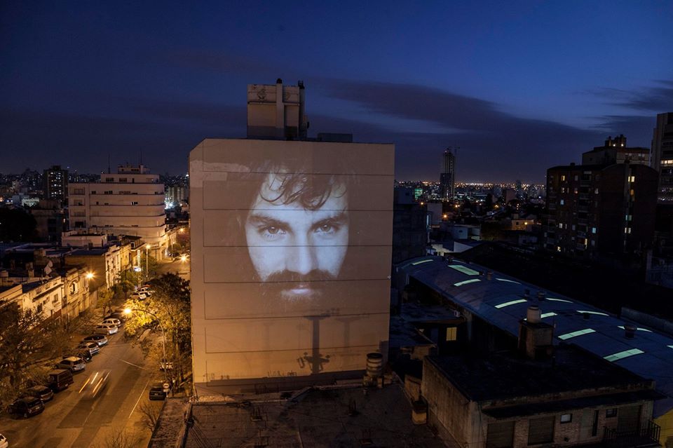 nadieescool's tweet photo. No queríamos terminar el día sin compartir esto que pasa en Córdoba gracias a Gabriel Orge: ¿dónde está Santiago Maldonado? https://t.co/FLq97BjrCW