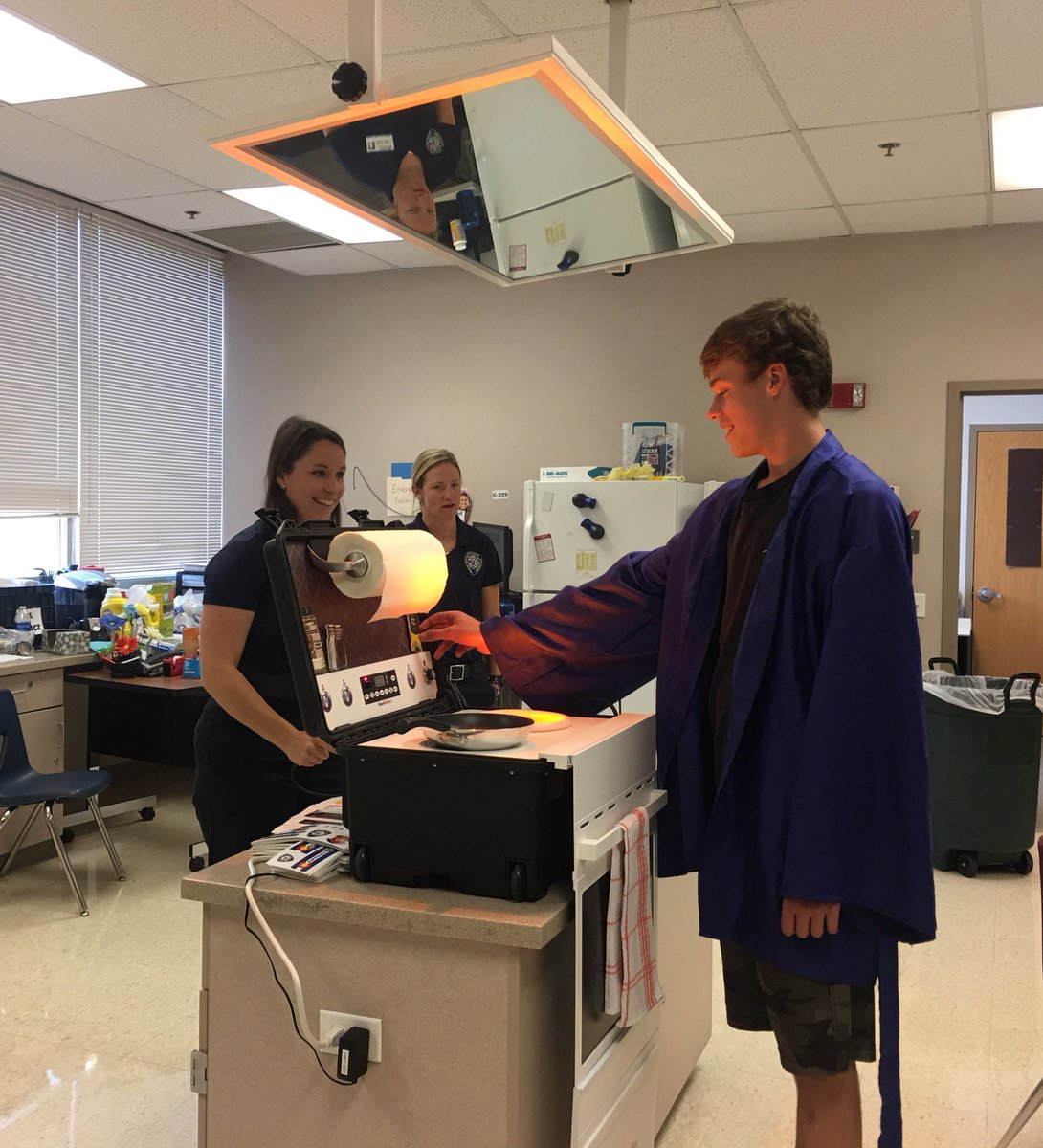 mskulacz's tweet photo. Thank you Michelle &amp; Amber at @ArvadaFire for taking the day to demonstrate and speak to Ralston Valley High School's Catering students! 🔥 https://t.co/2g7EvpmwlC
