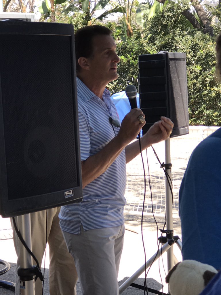 cstauffe's tweet photo. Michael Young speaking to Pepperdine Community! Thank you for the awesome insight! #gowaves #pepperdineassociate https://t.co/DbUMV1Yugj
