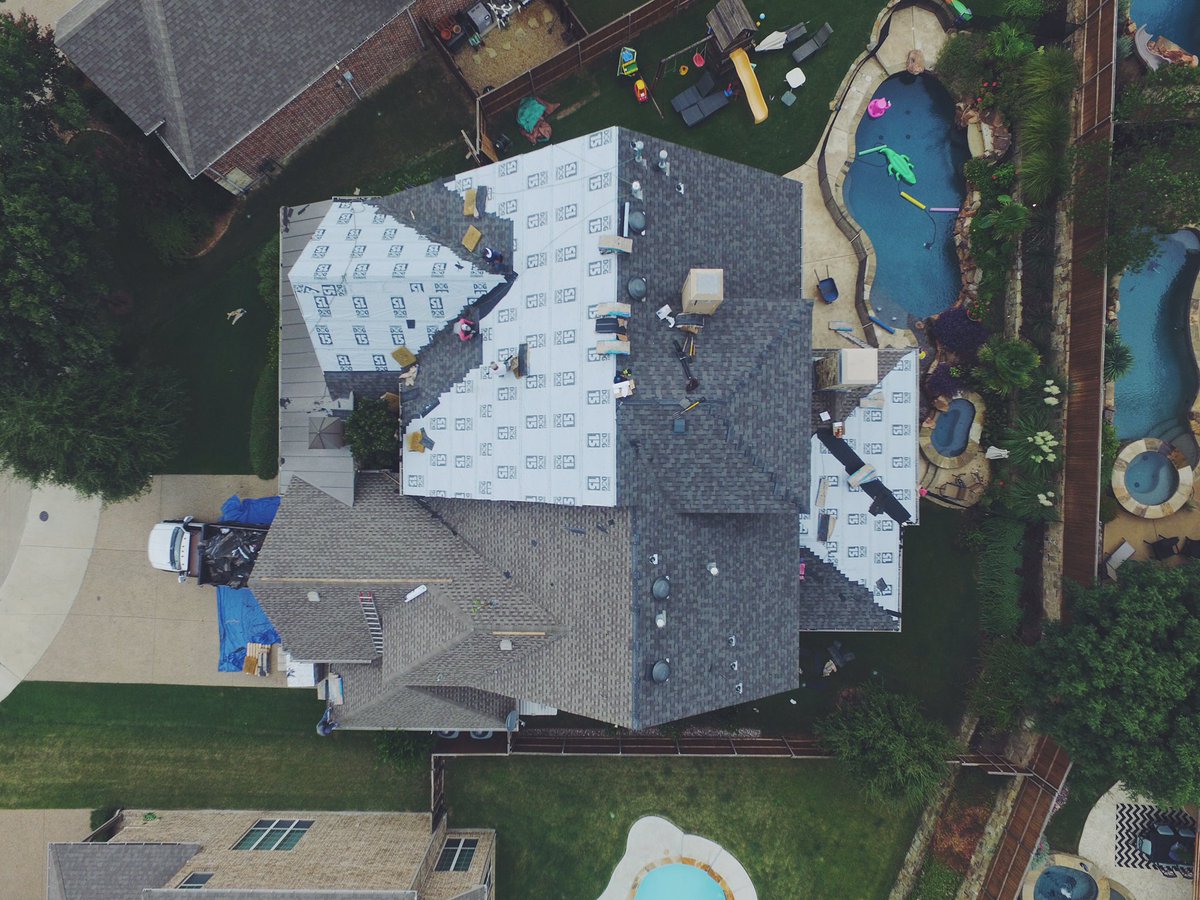 Roof construction🏠 #MizeMedia #AerialPhotography #Drone #DJI
