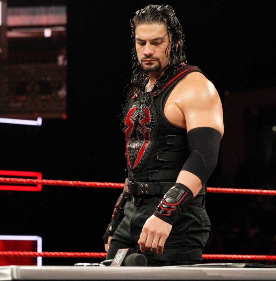 Fileana2's tweet photo. #RomanReigns #Raw #digitals https://t.co/hwdJtfSbNY