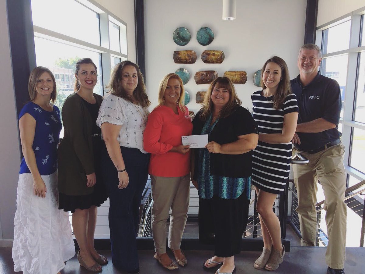 JLCR4's tweet photo. We are so thankful for the generosity of @ITCGrid! They recently donated $7,000 to support our Bridging the G.A.P. program! #juniorleague https://t.co/jiCM6UCl75
