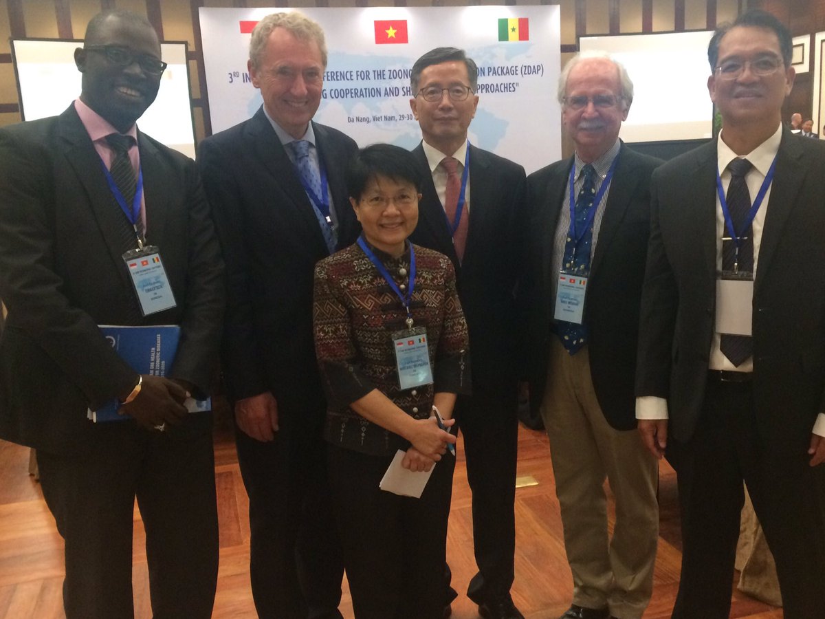 pawinpFAO's tweet photo. Sharing experience, facilitate collaboration. #FAO at 3rd Conference for Zoonotic Diseases Action Package, Da Nang https://t.co/V2T0Vbk4rL