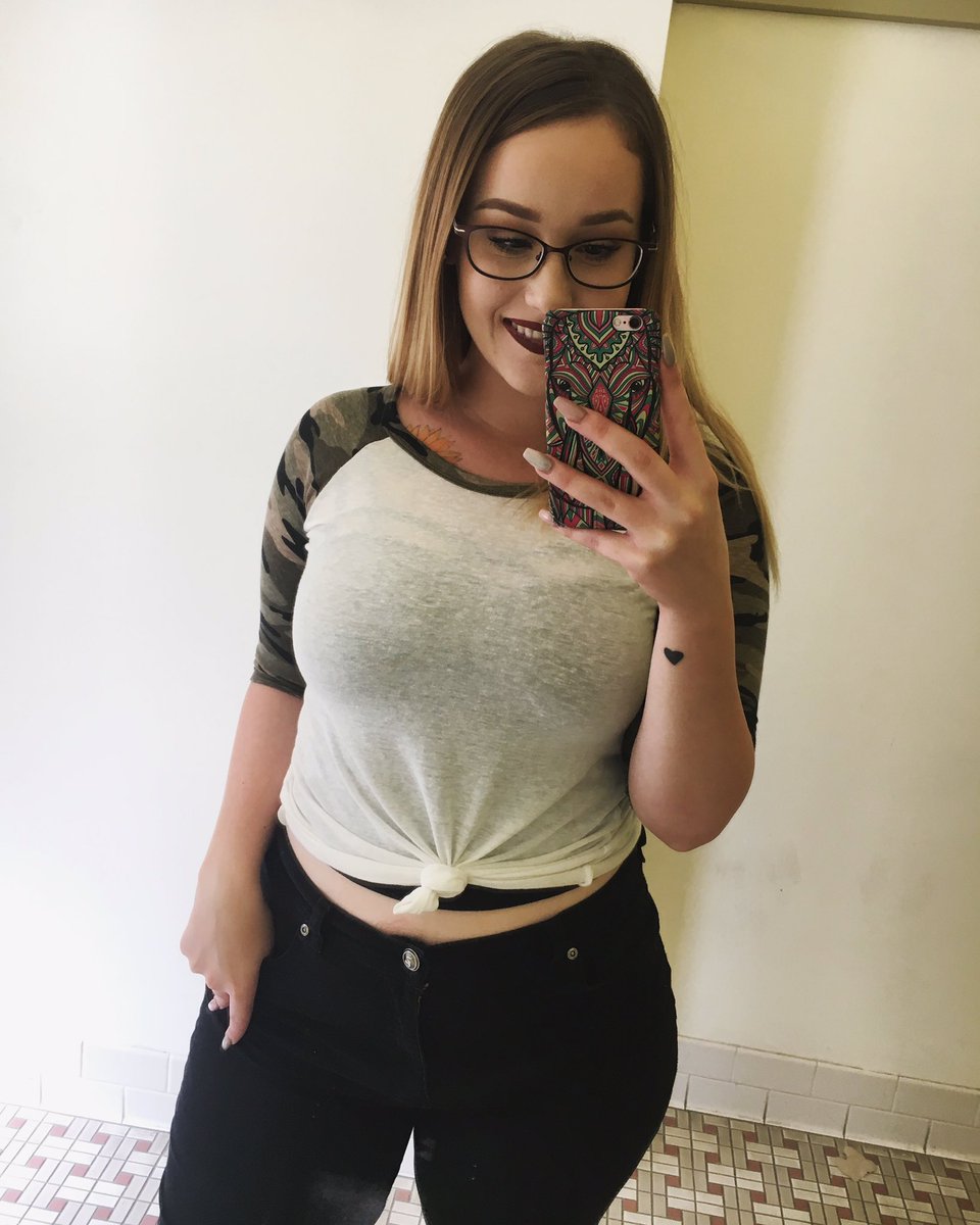 thiccccums's tweet photo. Haha today was tight https://t.co/kPfv4nDHND