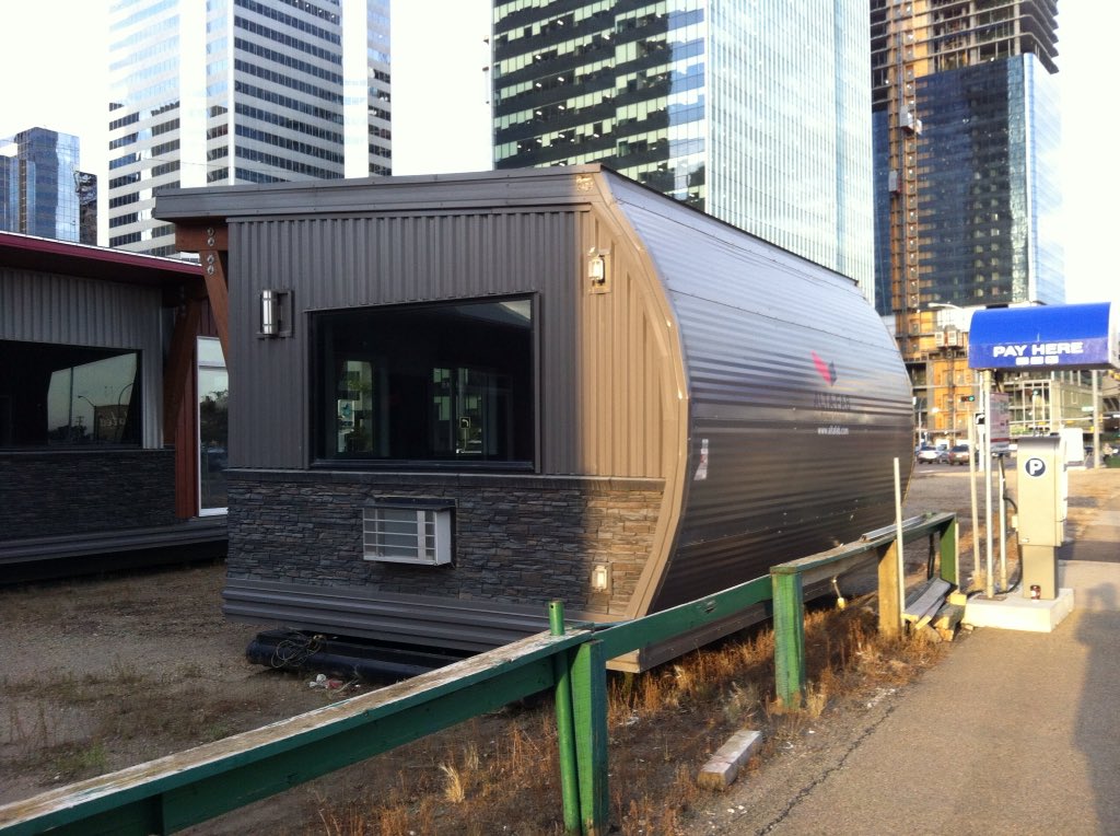 PlanEdmonton's tweet photo. #yegDesignWeek is coming Sept 22-30, the pop-up restaurant is almost ready htpps://www.edmontondesignweek.com/ #yegfood ~PO https://t.co/59nwBW91w8