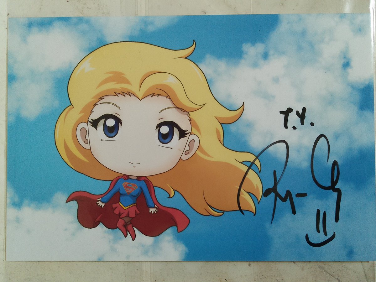 haidokun's tweet photo. Can't help but buy this cutesie fan art print from our local artist. π
#supergirl #APCC2017 #PHfanbase @melissabeupdate https://t.co/jXUWVdWWwi