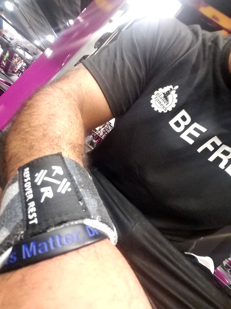 ibarra10222001's tweet photo. @RepsOverRest love these...great quality product #gym30 https://t.co/nwfiMtEmSk