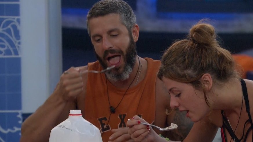 BB21Rewind's tweet photo. 9:03-9:09PM Raven: We'll DTR after show - Relationship talk - Live Feeds - Maven #BBMaven #TeamMaven #Maven #MattAndRaven #BBMatt #SaveMaven https://t.co/R8f6vijnGD