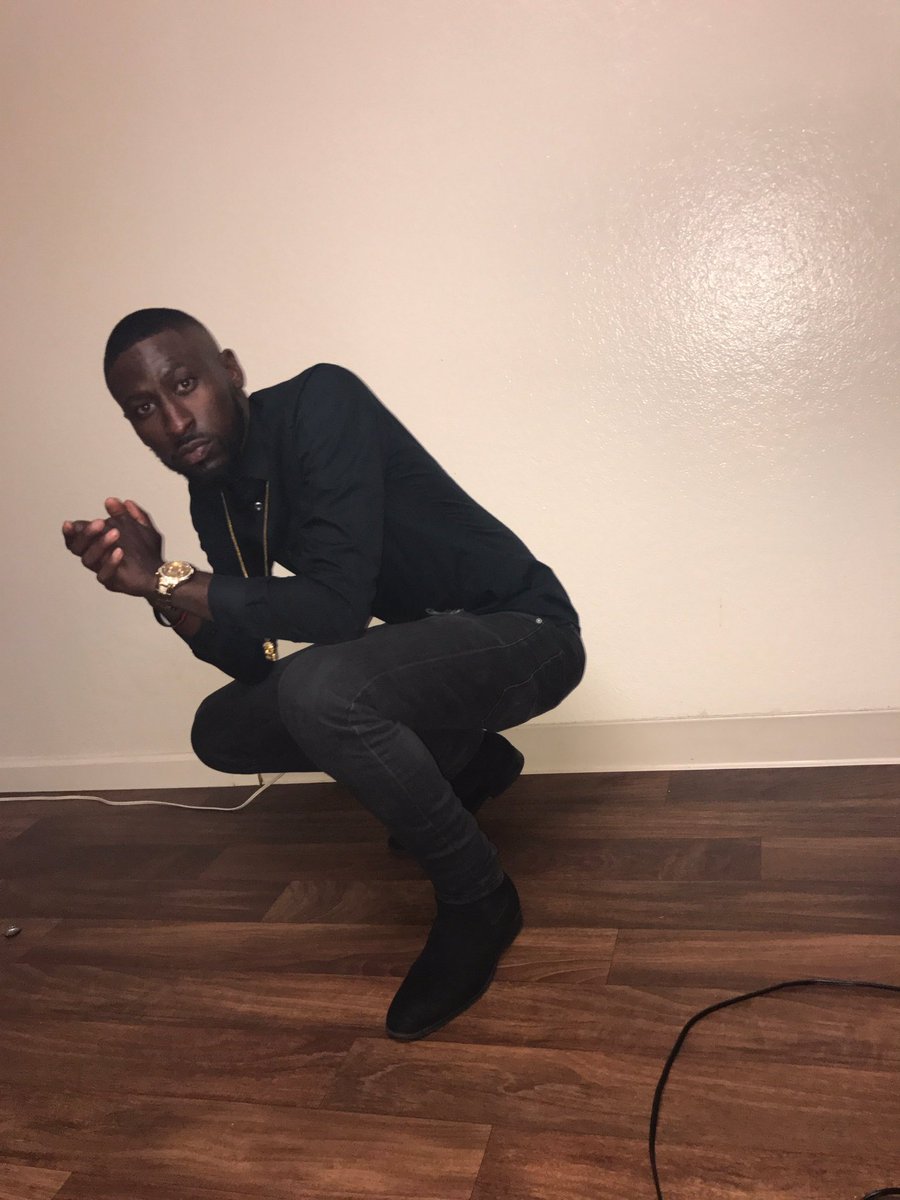 Bossbyrd__'s tweet photo. It's been a min Twitter 🔥🦅🕊 https://t.co/kKwuUV20fh