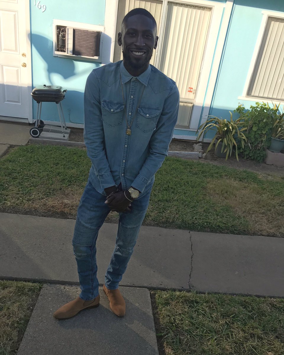 Bossbyrd__'s tweet photo. It's been a min Twitter 🔥🦅🕊 https://t.co/kKwuUV20fh