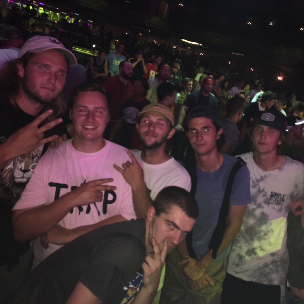 raidersfan0's tweet photo. #2CHAINZ https://t.co/vulTnzWAxy