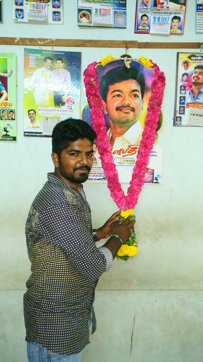 VetrivelCMohan's tweet photo. தளபதி வழியில்💪💪💪💪 https://t.co/2pv2euomyB
