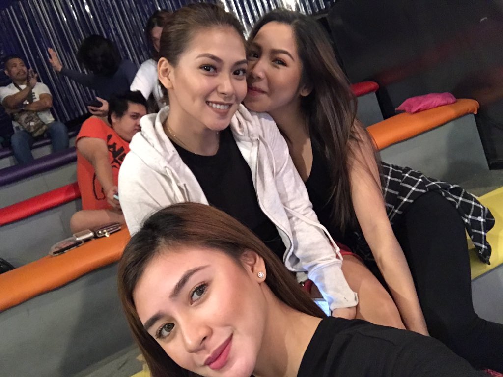 ERINsters's tweet photo. KamDawnRin ❤❤❤ https://t.co/YFlGuGBgc2