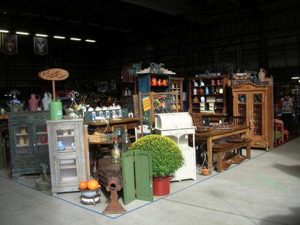 RamsteinBazaar's tweet photo. For 13 years R&amp;C - Codruta Custers has adorned the Ramstein Bazaar with beautifully repurposed well used furniture. #ramsteinbazaar https://t.co/M8d7u9SXYP