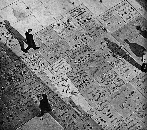 ScottJCollette's tweet photo. Chinese Theater (1962)
#Graumanns #TCLChinese #Hollywood https://t.co/ZS1AKWinHU