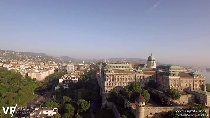 GaborFelfoldi's tweet photo. Buda Castle in Budapest with #DJI Inspire
https://t.co/piwo3JAKUU
#VisProd #budapest #mertkellegyjofilm #drones https://t.co/gTGv9S2SlD