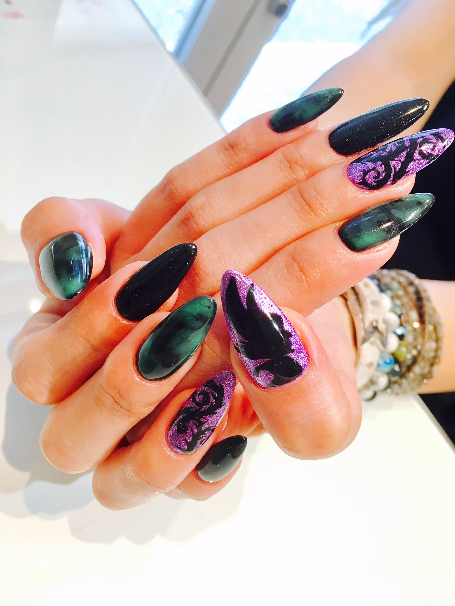 Twitter 上的 𝔼𝕀𝕃𝕐 𝟞𝟚𝟞 私の手はもうハロウィン笑 ポップンは来月やる予定 W ネイル ネイルサロンmarch 代々木上原 ヴィランズネイル マレフィセント 茨 かっこいい 全部 手書き T Co Lurjhasgan Twitter