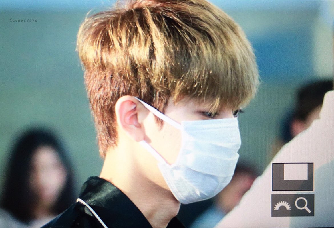 saveasyoyo's tweet photo. 170829 ICN ✈️
Good show in BKK💪🏻💪🏻
#yunhyeong #윤형 #송윤형 https://t.co/JmqB11KGmQ