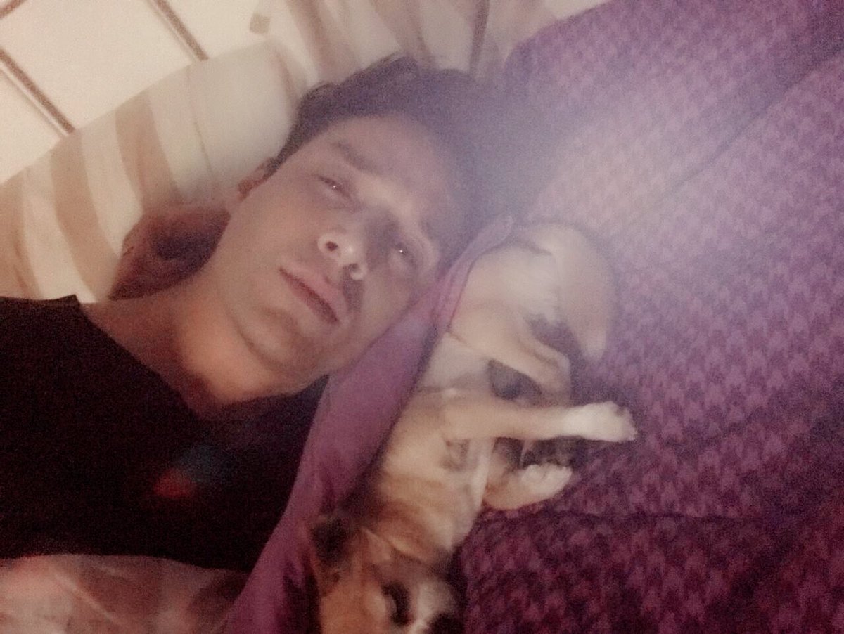 Ya no esta con nosotros kristobal mi bb mi compañero mi principito te tendré en mi corazón ❤️ y con muchas anécdotas que recordaremos te amo