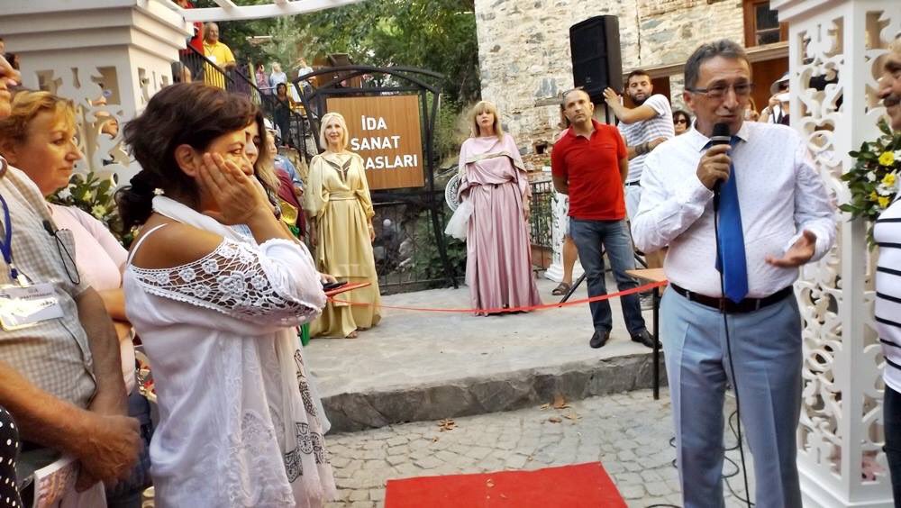 antandros's tweet photo. #altınoluk #antandros #antandrosantikkent #edremit #balıkesir #idasanat #idasanatterasları #hamam #tarihihamam #tiyatro #antiktiyatro https://t.co/4GGubWo4yq