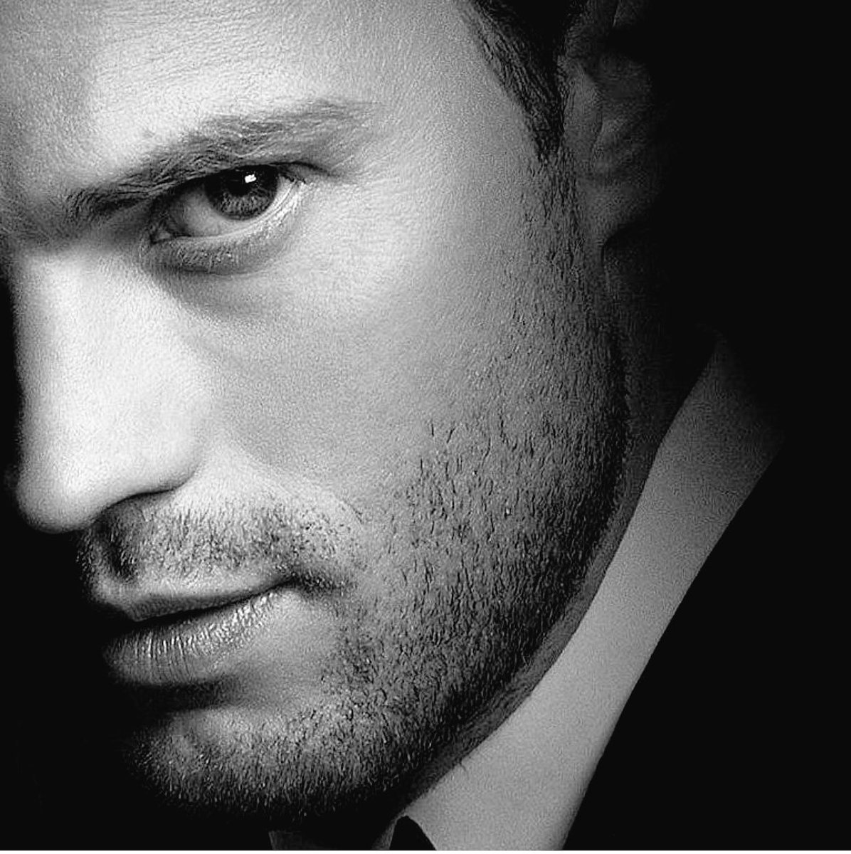 ChrystianGrey's tweet photo. Eras lo que creía querer, pero no lo que realmente necesitaba.. #ChristianGrey https://t.co/N6tc964pw8