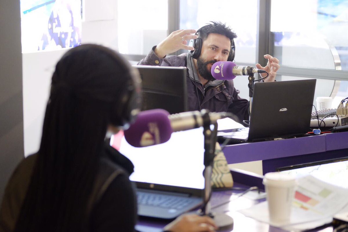 Discovery_SA's tweet photo. .@JacaBreakfast team in the building & broadcasting LIVE from the #DiscoveryStore this morning for the Discovery @jacarandafm #SpringWalk https://t.co/VkzN2oWoQO