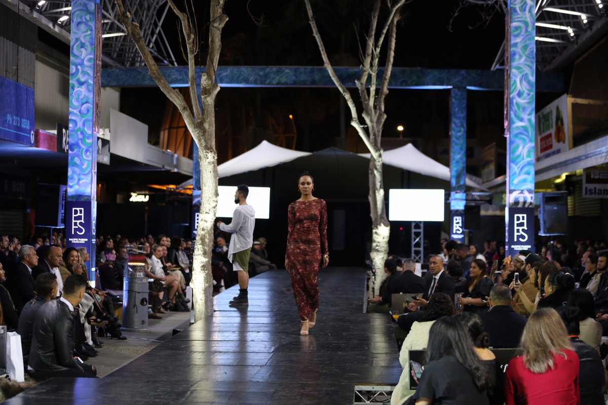 PffsnzFusion's tweet photo. Young Lualua just blew us away with his collection. We look forward to following his career. He's definitely one to watch! #pffs2017 https://t.co/aYUd3hf64z