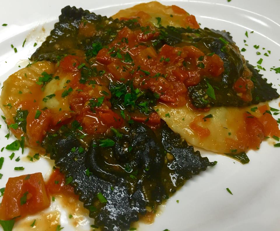 Maurizio_Perth's tweet photo. Black &amp; White ravioli with basil and tomato sauce  #mauriziorestaurant #perthfood #perthliving #perthfoodies #italianfood #handmadepasta https://t.co/8oXHC2nKam