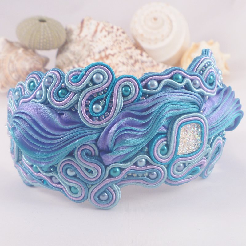 MollyGDesigns's tweet photo. Morning, hope you all had a good weekend #EarlyBiz Jewel Of The Sea statement cuff #handmade #ooak https://t.co/T67n6FxFsw #jewellery https://t.co/CCP9pjrew0
