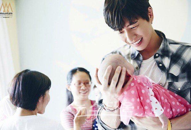 서울특별시장상 수상 박해진, 그가 생각하는 좋은 사람은? bit.ly/2iEo0ez