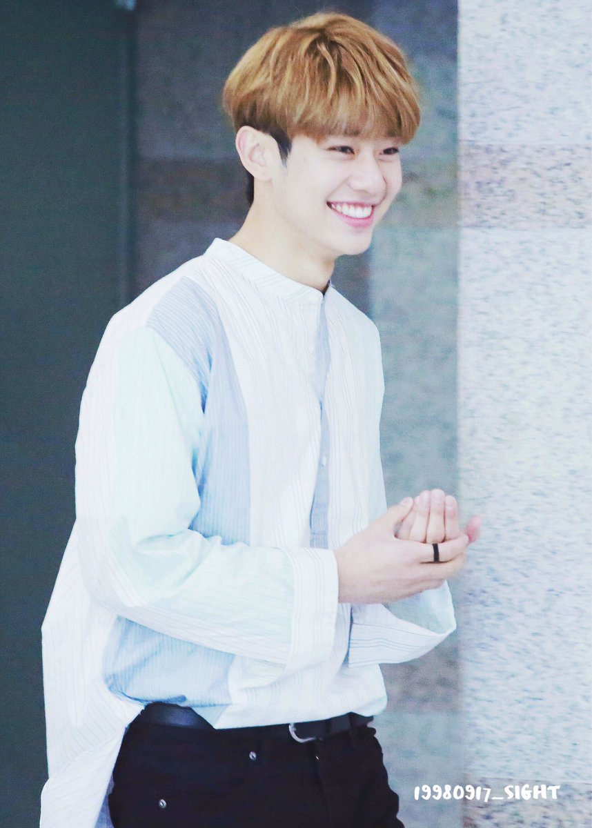19980917_sight's tweet photo. 💐
#김동현 #MXM @bnmboysofficial https://t.co/V9h4STKEoV